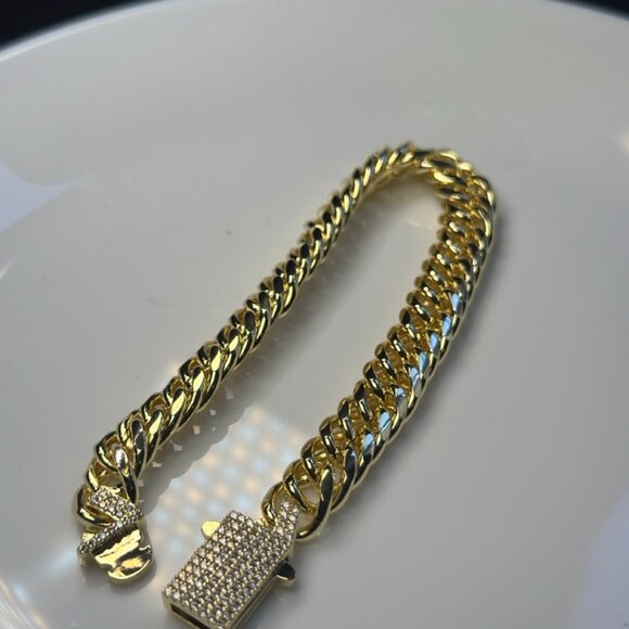 Kingpin Cuban Bracelet: 14k Gold-Filled with Iced Box Clasp – Heavy Links - Picture 2 of 3